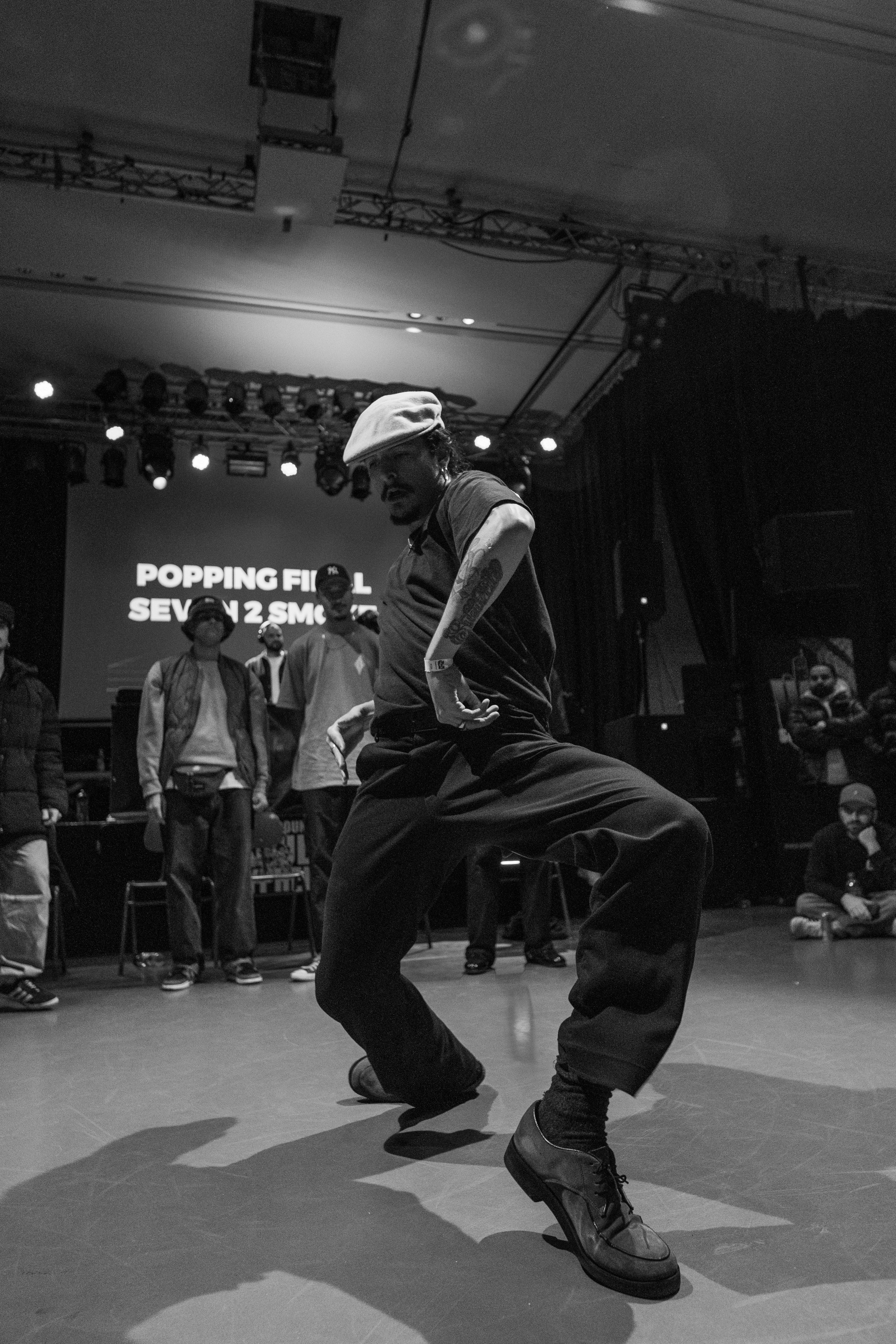 Popping Dancer in the Seven 2 Smoke Final Battle of Fusion Battle